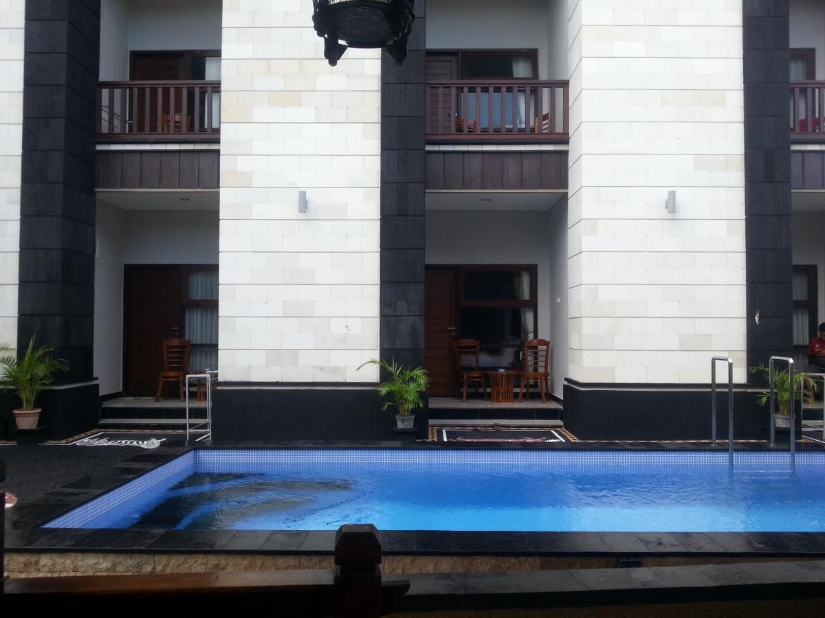 New Asta Graha Guesthouse جيمباران المظهر الخارجي الصورة